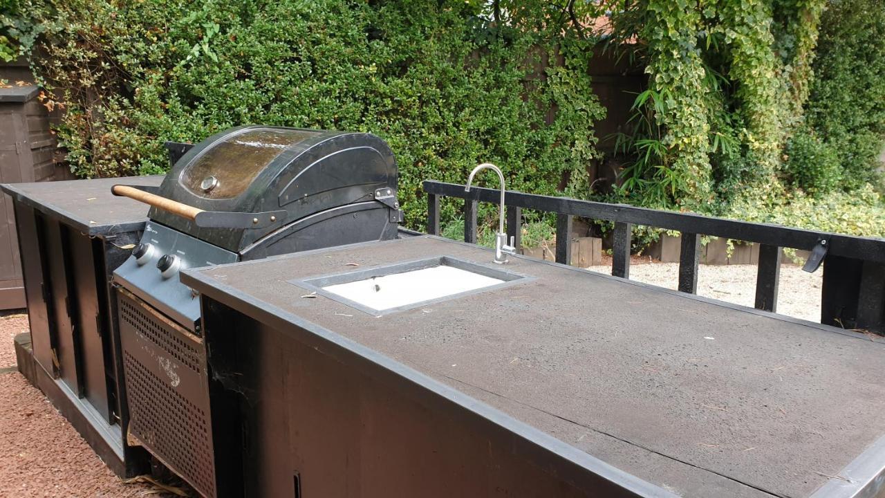 Gasthof Little Robin Gate - Free Parking - - 10 Min Walk To Train Station