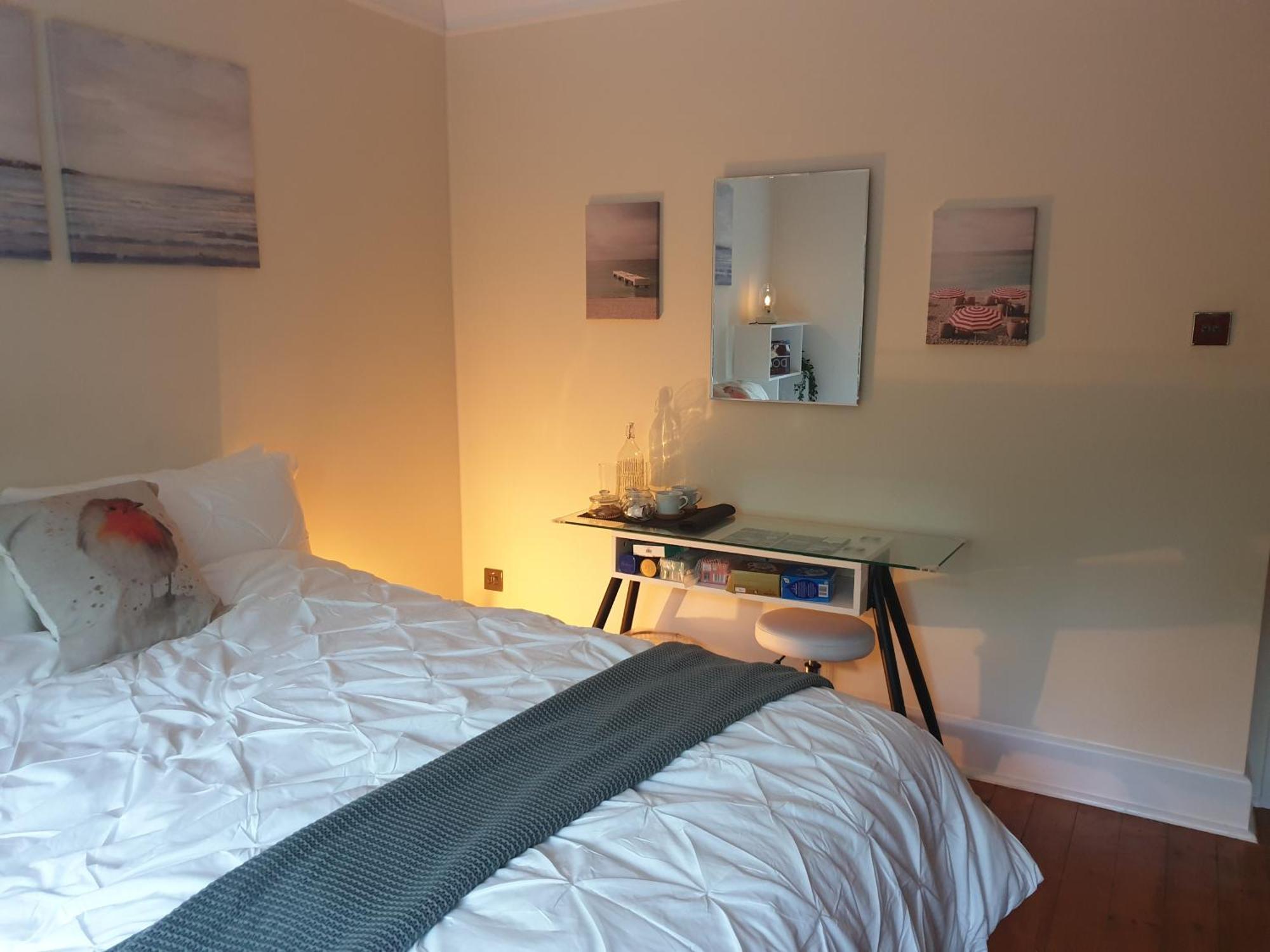 Little Robin Gate - Free Parking - - 10 Min Walk To Train Station Bournemouth