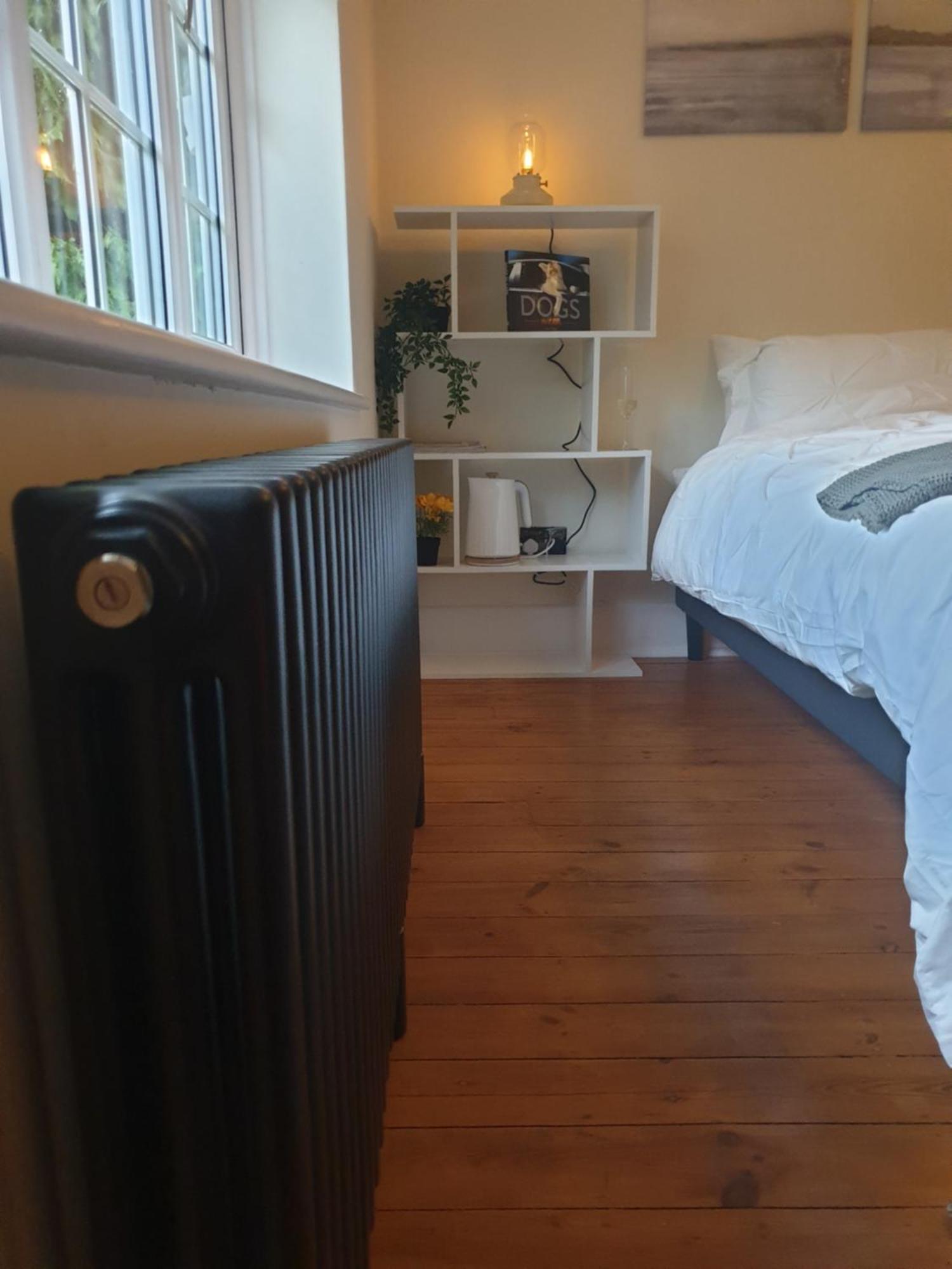 Little Robin Gate - Free Parking - - 10 Min Walk To Train Station Bornemouth
