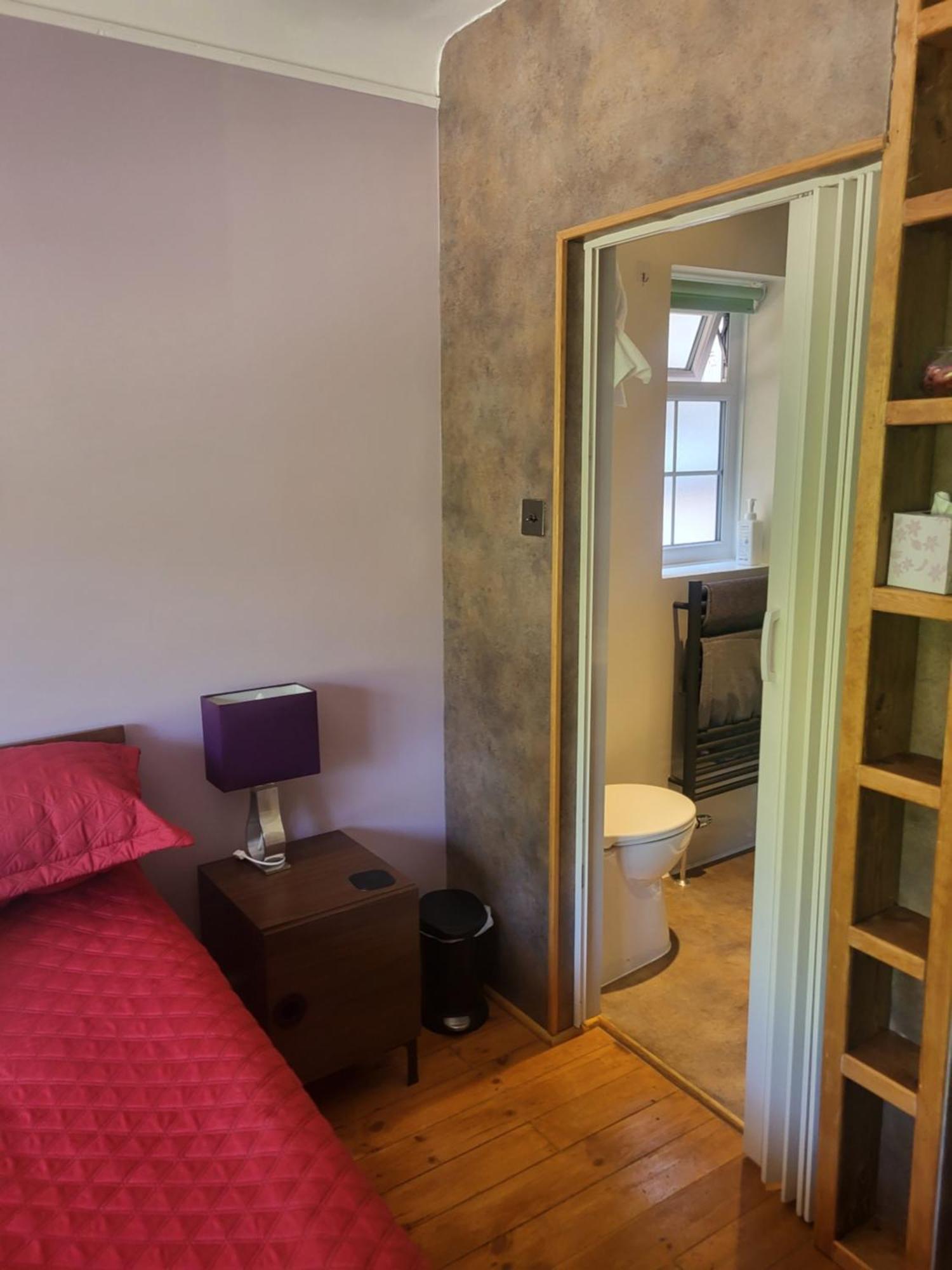Little Robin Gate - Free Parking - - 10 Min Walk To Train Station Casa de hóspedes *